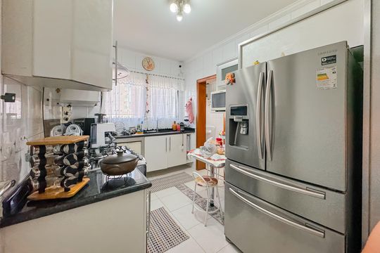 Cozinha de apartamento à venda com 3 quartos, 202m² em Chácara Klabin, São Paulo