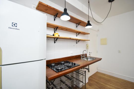 Cozinha de apartamento à venda com 1 quarto, 40m² em Pinheiros, São Paulo