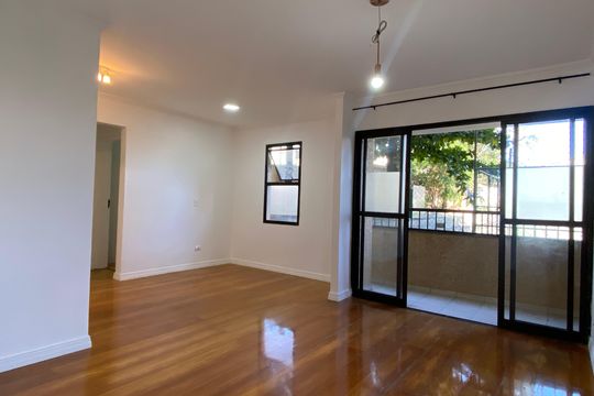 Sala de apartamento para alugar com 2 quartos, 65m² em Jaguaribe, Osasco