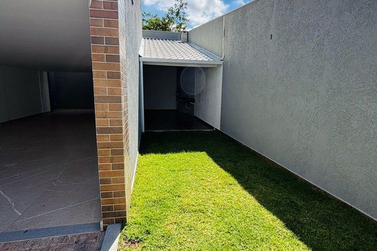 Casa à venda com 3 quartos, 170m² em Morro do Confisco, Contagem