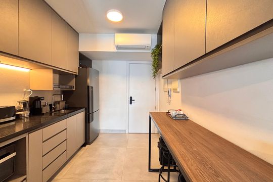 Cozinha de apartamento para alugar com 1 quarto, 45m² em Vila Nova Conceição, São Paulo