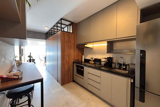 Cozinha de apartamento para alugar com 1 quarto, 45m² em Vila Nova Conceição, São Paulo