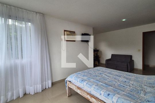 Casa à venda com 4 quartos, 250m² em Vargem Pequena, Rio de Janeiro