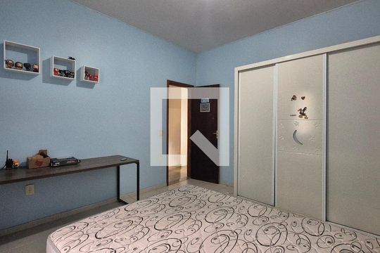 Casa à venda com 4 quartos, 250m² em Vargem Pequena, Rio de Janeiro
