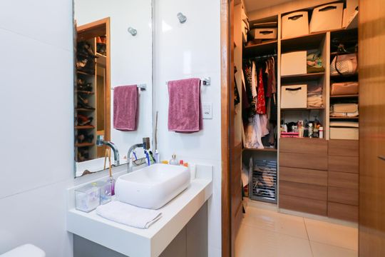 Banheiro da Suite de apartamento à venda com 2 quartos, 184m² em Jardim, Santo André