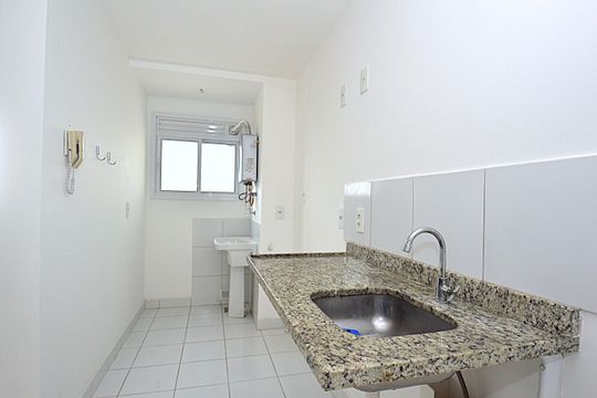 Cozinha de apartamento à venda com 3 quartos, 65m² em Humaitá, Porto Alegre
