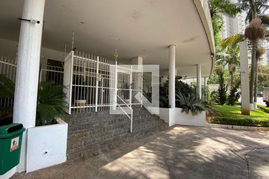 Entrada de apartamento à venda com 3 quartos, 113m² em Vila Andrade, São Paulo