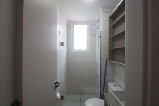 Banheiro de apartamento para alugar com 2 quartos, 53m² em Centro, Canoas