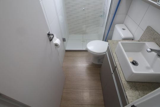 Banheiro de apartamento para alugar com 2 quartos, 53m² em Centro, Canoas