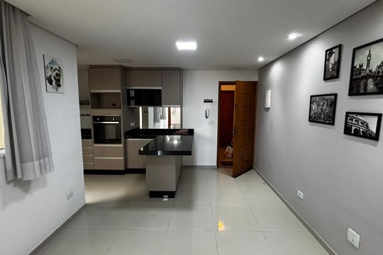 Sala de apartamento à venda com 2 quartos, 60m² em Jardim Ana Maria, Santo André