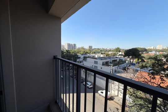 Varanda de kitnet/studio à venda com 1 quarto, 24m² em Campo Belo, São Paulo