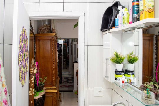 Banheiro Casa 1 de casa à venda com 2 quartos, 206m² em Vila Conceicao, Diadema