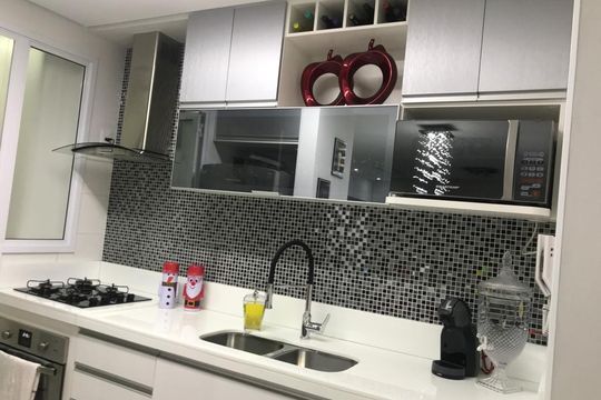 Cozinha de apartamento à venda com 2 quartos, 74m² em Vila Regente Feijó, São Paulo