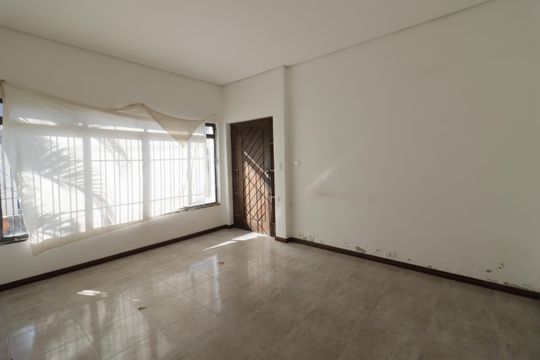 Sala de casa à venda com 7 quartos, 251m² em Km 18, Osasco