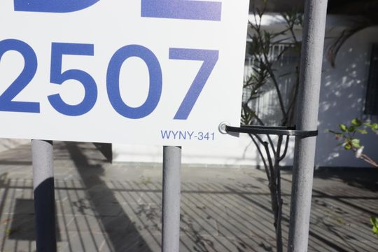 Placa de casa à venda com 7 quartos, 251m² em Km 18, Osasco