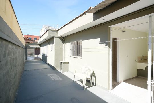 Quintal de casa para alugar com 2 quartos, 189m² em Vila Antonieta, São Bernardo do Campo