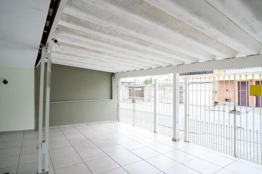 Garagem de casa para alugar com 2 quartos, 189m² em Vila Antonieta, São Bernardo do Campo