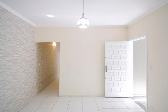 Sala de casa para alugar com 2 quartos, 189m² em Vila Antonieta, São Bernardo do Campo