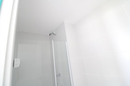 Banheiro de apartamento para alugar com 2 quartos, 36m² em Socorro, São Paulo