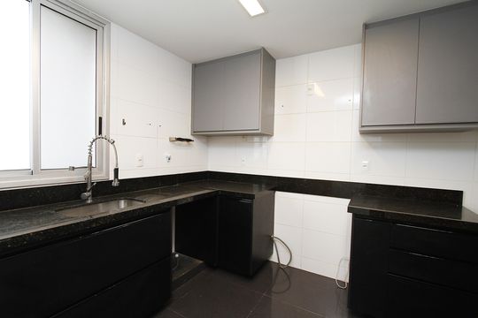 Cozinha de apartamento à venda com 3 quartos, 109m² em Buritis, Belo Horizonte