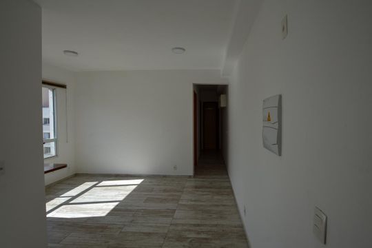 CORREDOR de apartamento para alugar com 2 quartos, 45m² em Jardim Boa Vista (zona Oeste), Osasco
