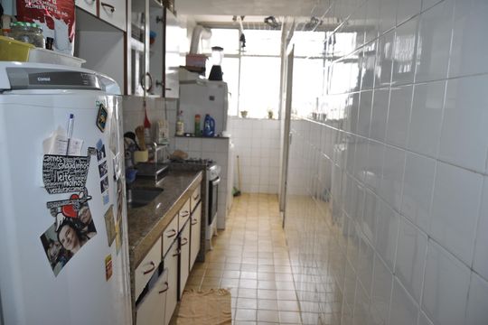 Cozinha de apartamento à venda com 2 quartos, 83m² em Sampaio, Rio de Janeiro