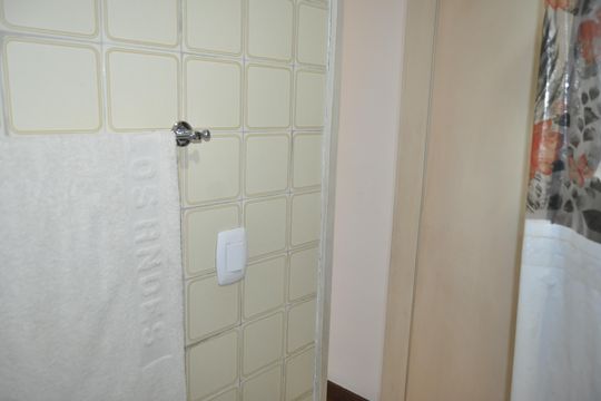 Banheiro Social de apartamento à venda com 2 quartos, 83m² em Sampaio, Rio de Janeiro