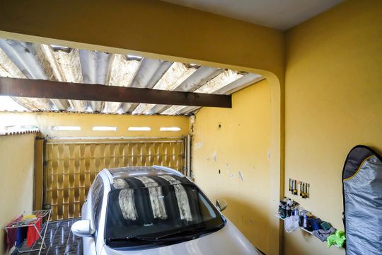 Garagem de casa à venda com 3 quartos, 243m² em Nova Gerti, São Caetano do Sul