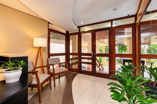 Hall de entrada de apartamento à venda com 2 quartos, 81m² em Petrópolis, Porto Alegre