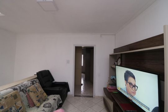 Sala de casa para alugar com 2 quartos, 200m² em Chácara Mafalda, São Paulo