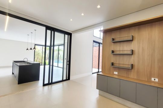 Cozinha de casa de condomínio à venda com 5 quartos, 450m² em Loteamento Caminhos de San Conrado (Sousas), Campinas