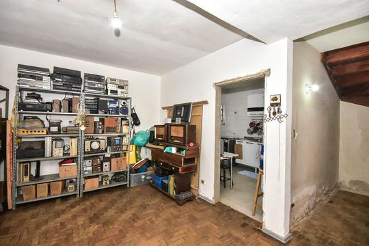 Sala de casa de condomínio à venda com 2 quartos, 150m² em Jardim Monte Kemel, São Paulo