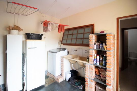 Área de Serviço de casa à venda com 3 quartos, 480m² em Santa Amelia, Belo Horizonte