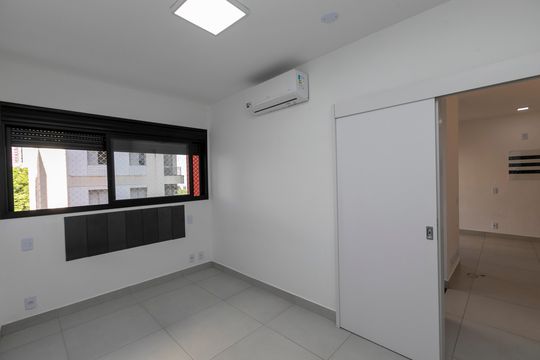 Suíte de apartamento para alugar com 1 quarto, 51m² em Centro, Campinas
