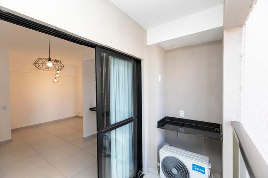 VARANDA de apartamento para alugar com 1 quarto, 51m² em Centro, Campinas