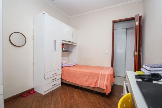 Quarto de apartamento à venda com 2 quartos, 67m² em Vila Santa Luzia, Taboão da Serra
