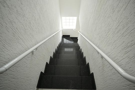 Escada de casa para alugar com 3 quartos, 193m² em Vila Alzira, Santo André