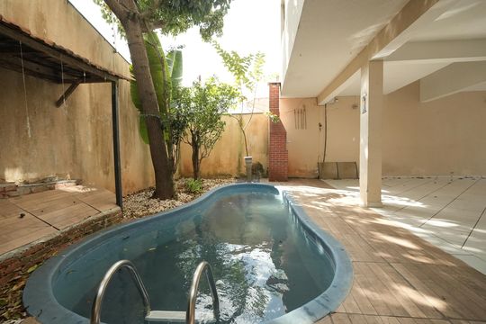 Quintal de casa para alugar com 3 quartos, 193m² em Vila Alzira, Santo André