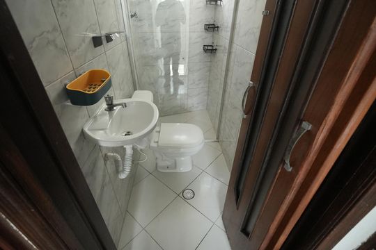Banheiro Social de casa para alugar com 3 quartos, 193m² em Vila Alzira, Santo André