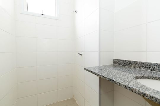 Banheiro Social 2 de apartamento para alugar com 3 quartos, 88m² em Palmeiras, Belo Horizonte