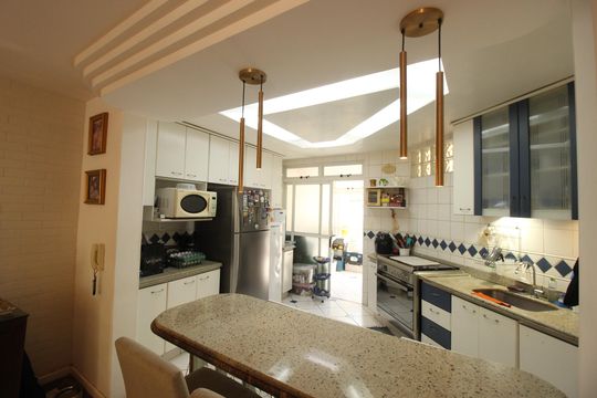 Cozinha de casa à venda com 4 quartos, 268m² em Santa Lúcia, Belo Horizonte