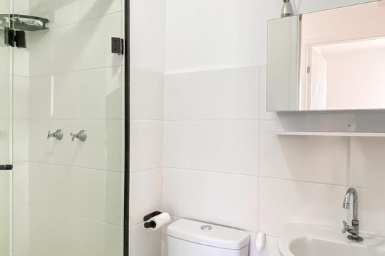 Banheiro  de apartamento à venda com 2 quartos, 35m² em Vila Ré, São Paulo
