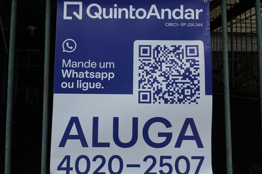 Placa  de casa para alugar com 4 quartos, 70m² em Vila Jacuí, São Paulo
