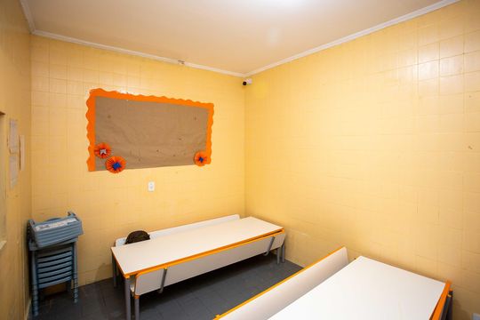 Sala de casa à venda com 5 quartos, 147m² em Campanário, Diadema