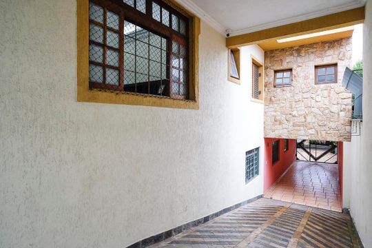 Quintal e garagem de casa à venda com 3 quartos, 304m² em Santa Maria, São Caetano do Sul