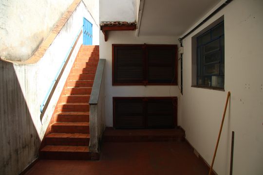 Quintal  de casa à venda com 3 quartos, 252m² em Jardim Santa Mena, Guarulhos