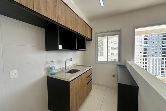 Cozinha de apartamento para alugar com 1 quarto, 48m² em Alphaville Empresarial, Barueri