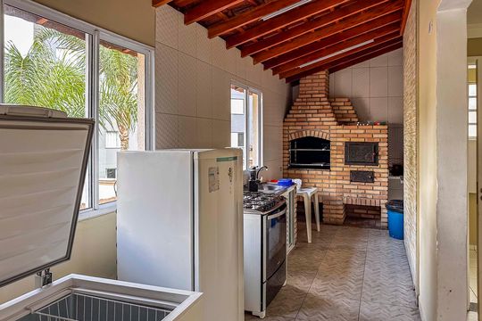 Área comum - Churrasqueira de apartamento para alugar com 2 quartos, 52m² em Parque São Vicente, Mauá