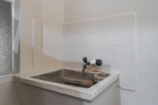 Cozinha e Área de Serviço de apartamento para alugar com 1 quarto, 30m² em Floresta, Porto Alegre