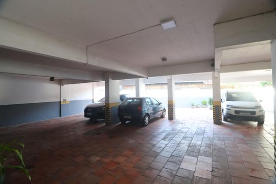 Garagem de apartamento à venda com 2 quartos, 117m² em Centro, Canoas